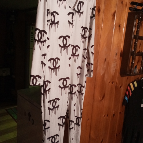 Overall - Picture 2 of 6